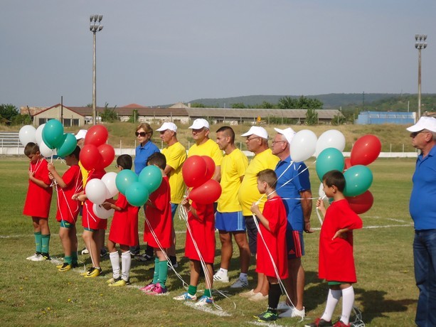 THE SENIOR OLYMPIC COMPETITIONS IN AKSAKOVO 1
